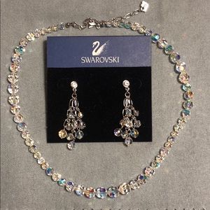 Beautiful Swarovski Earring and Necklace Set
